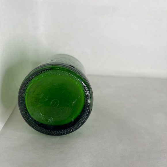 Vintage 1959 7UP Green Glass 12 oz Soda Bottle You Like It It Likes You Buff - Picture 5 of 8